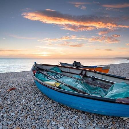 Luxurious Beach House Chesil Beach. Sleeps 6 Castletown (Dorset) Exterior foto